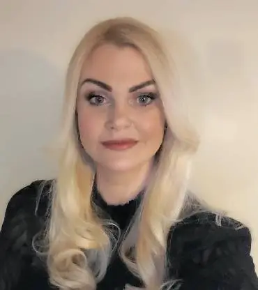 https://lacademy.uk/wp-content/uploads/2025/04/emma.webp